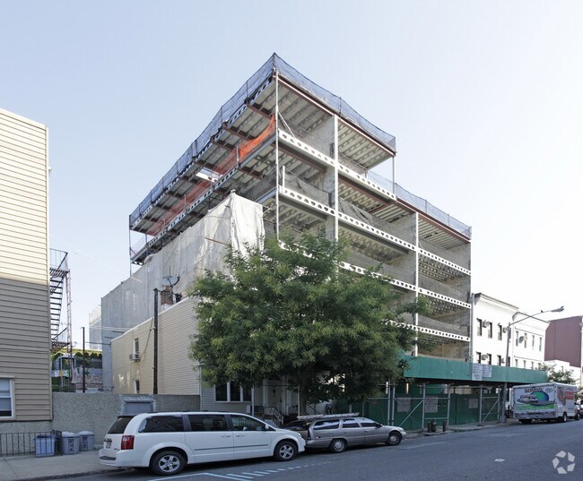 Fotografía del edificio - 64 Bayard St