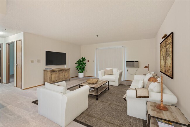 Amplia sala de estar - Maple Creek Associates, LLC