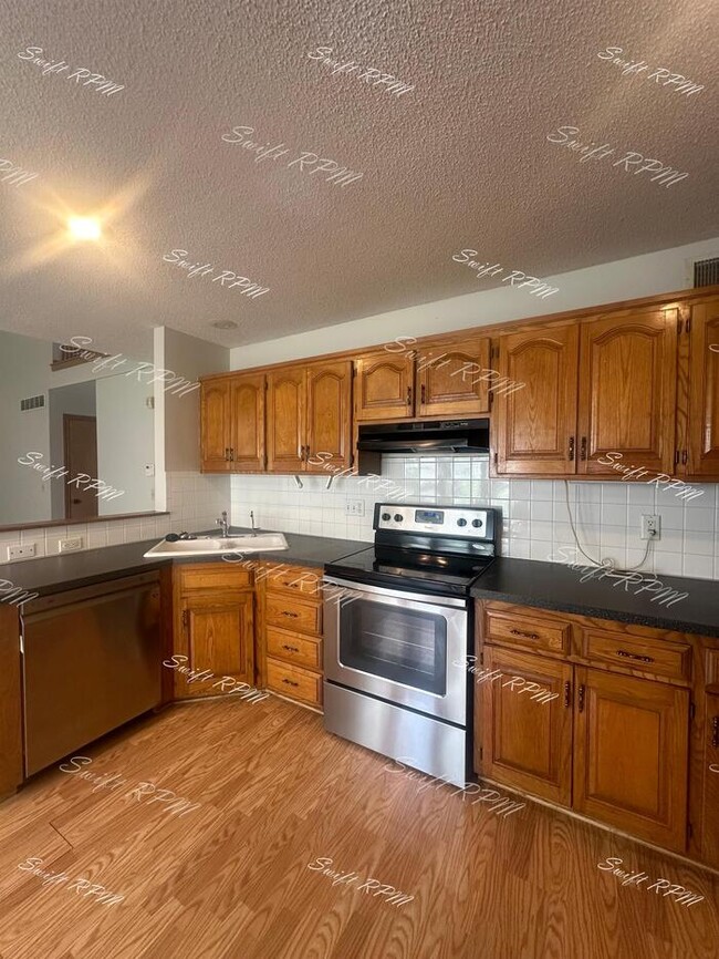 Building Photo - 7409 W 155th Terrace
