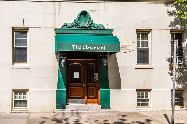 Entrada - The Claremont