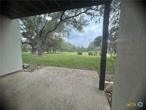 Building Photo - 1033 Parkview Dr