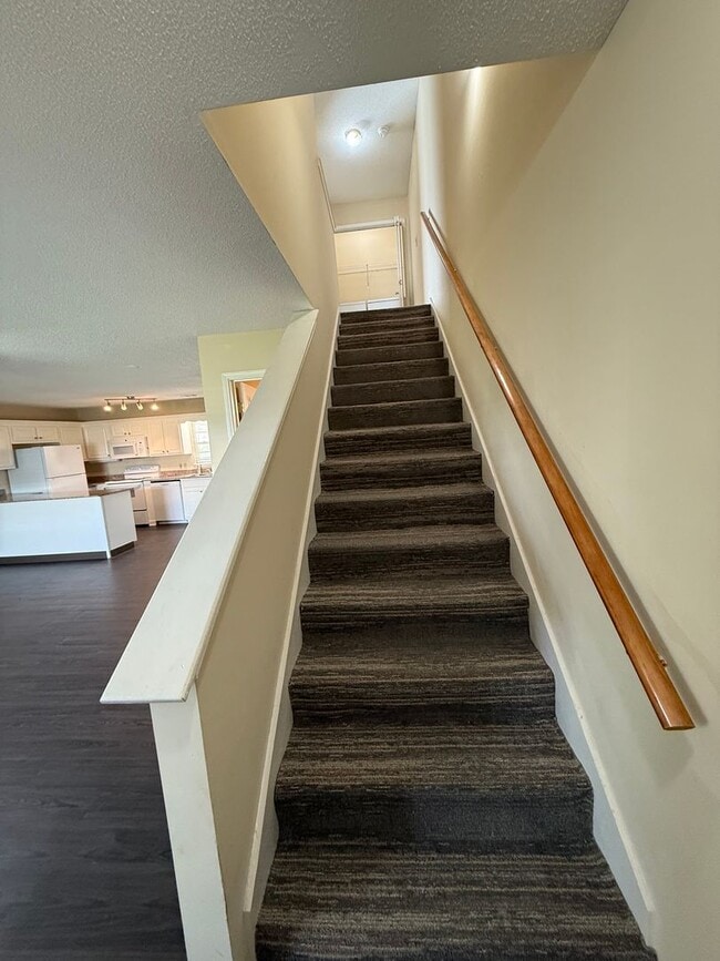 Building Photo - Quarter Condo