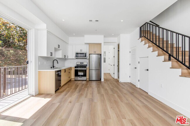 Foto del edificio - 11241 Morrison St