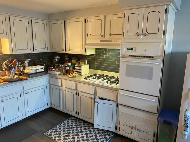 Foto del edificio - 8107 Grand Ave