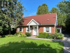 Building Photo - 2297 Fox Crescent