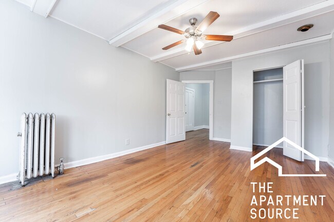 Foto del edificio - 3240 W Sunnyside Ave