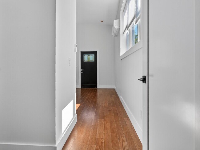 Foto del edificio - 402 Crown St