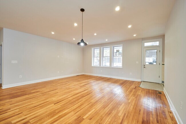 Foto del edificio - 2322 North Capitol St NW