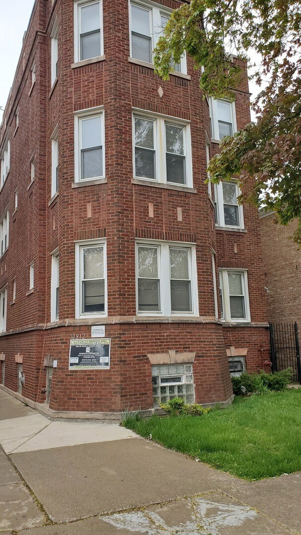 Building Photo - 10812 S King Dr Building Photo - 10812 S King Dr