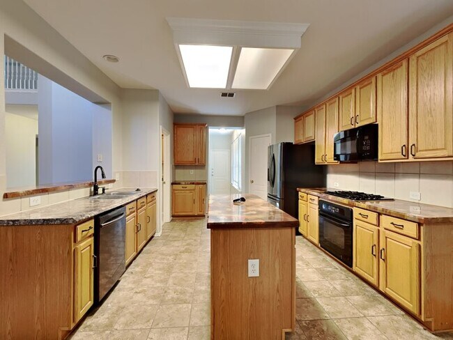 Building Photo - 3819 Calloway Dr