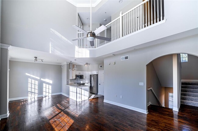 Building Photo - 15200 Memorial Dr
