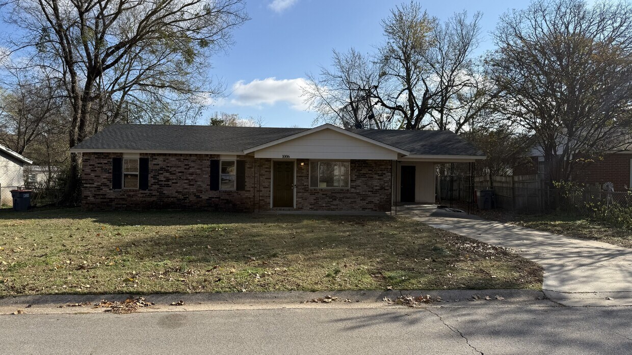 Foto principal - 1006 Pattie Ln