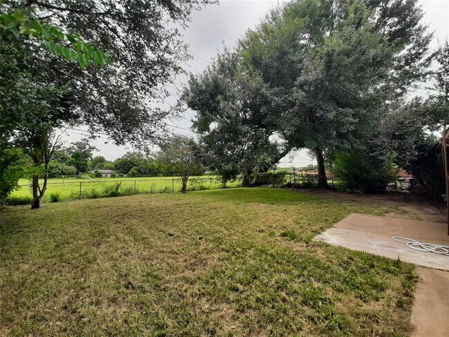 Foto del edificio - 4602 Knottynold Ln