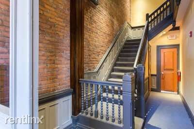 Building Photo - 270 Newbury St