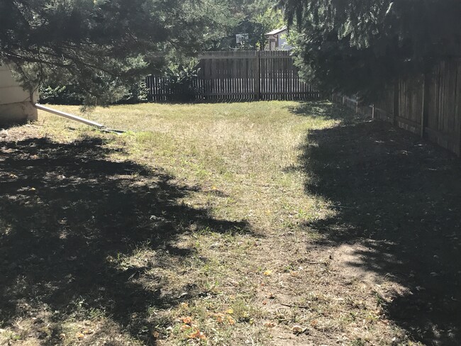 Foto del edificio - 5280 Flintridge Dr