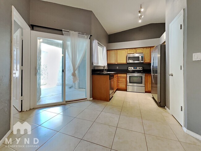 Foto del edificio - 6230 N 33rd Ave