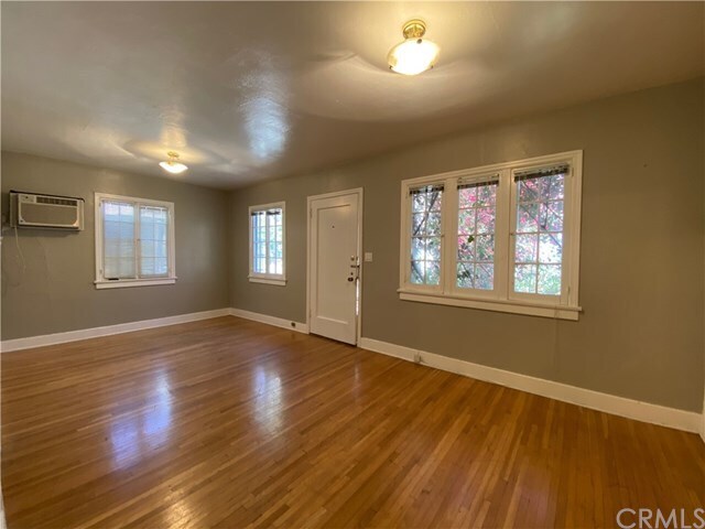Primary Photo - 1714 Gillette Crescent