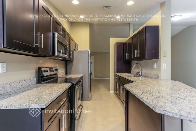 Building Photo - 6262 Adams St