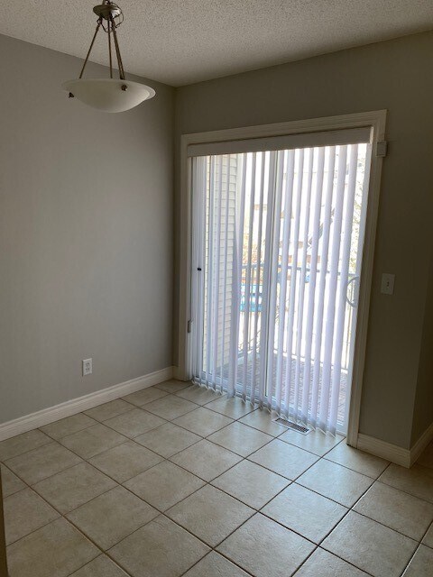 Photo du bâtiment - 0 Bed 0 Bath Unit in Calgary, AB