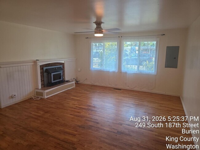 Foto del edificio - 249 S 187th St
