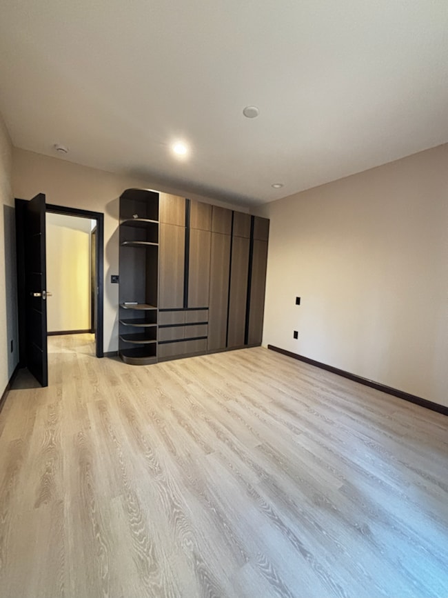 Building Photo - 751 Spire Bnd