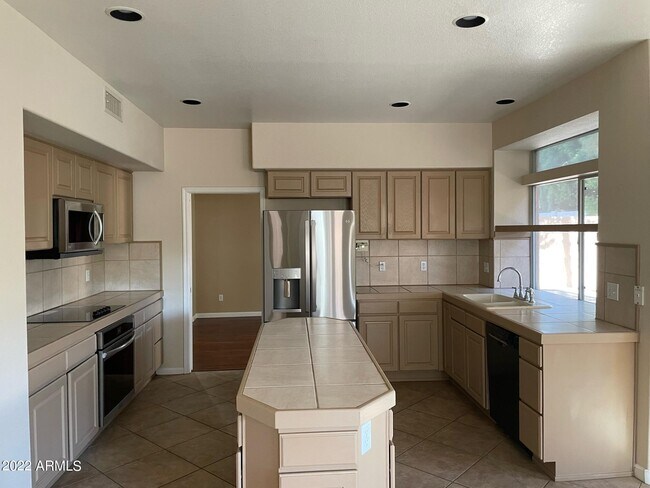 Foto del edificio - 1628 E Glenhaven Dr