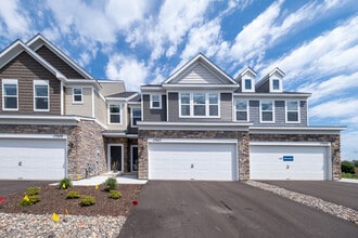 Building Photo - 17937 Giants Wy