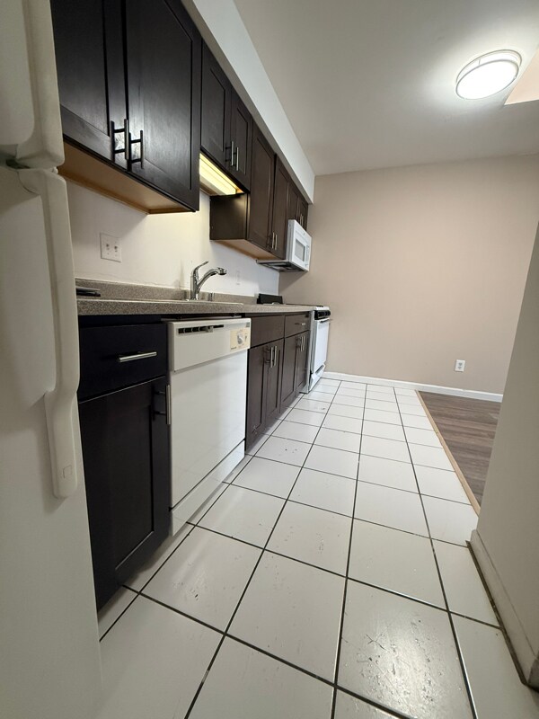 Foto del edificio - 3402 N Oakland Ave