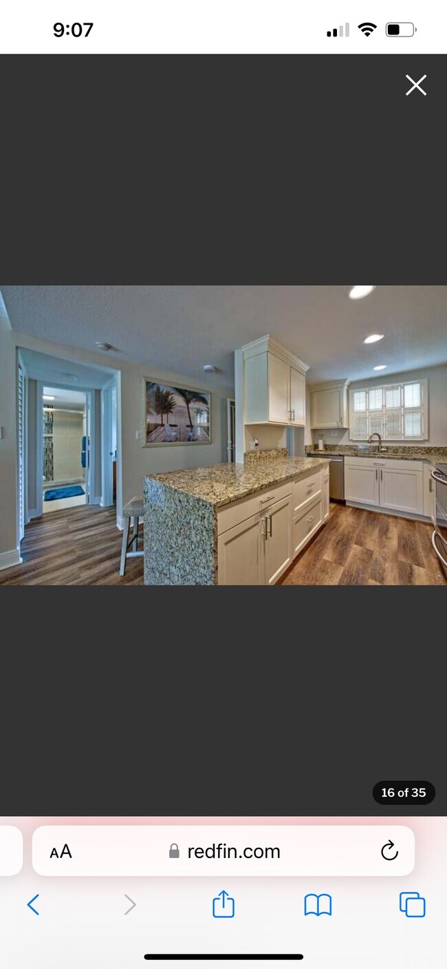 Building Photo - 1100 Ponce De Leon Cir