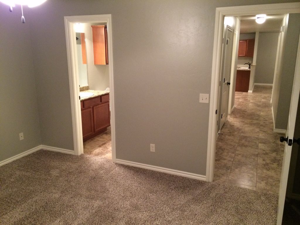 Foto principal - 211 Ashley Dr