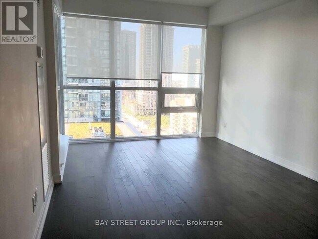 Building Photo - 510-1510 Curran Place