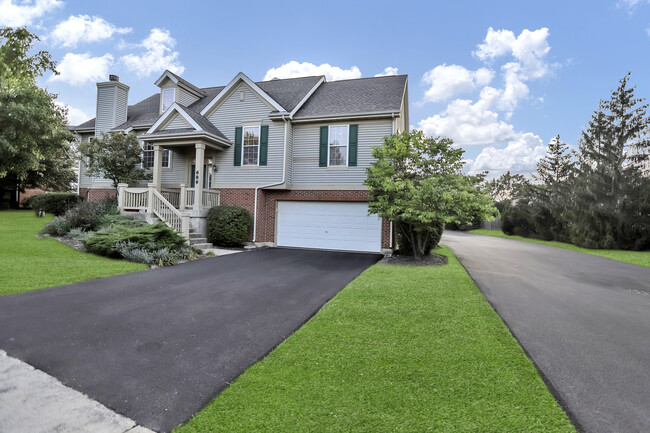 Building Photo - 686 N Hidden Prairie Ct