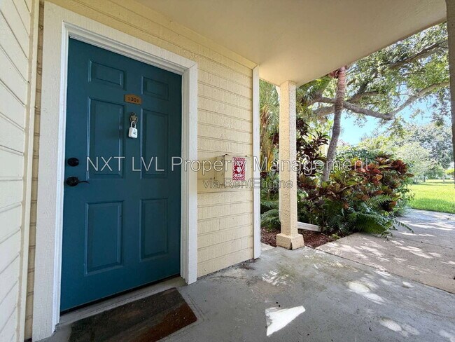 Building Photo - 12560 Equestrian Cir