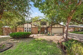 Building Photo - 7333 Meadowbrook Dr