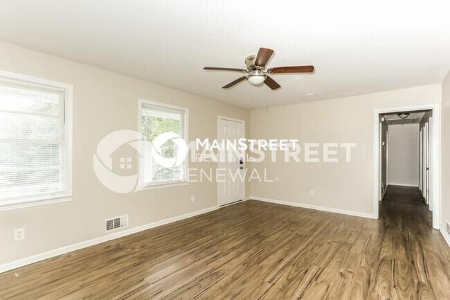 Foto del edificio - 3 Bedroom Pet-Friendly Home in Douglasvill...