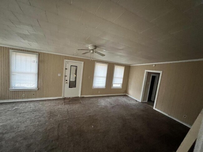 Foto del edificio - 757 Robinhood Rd