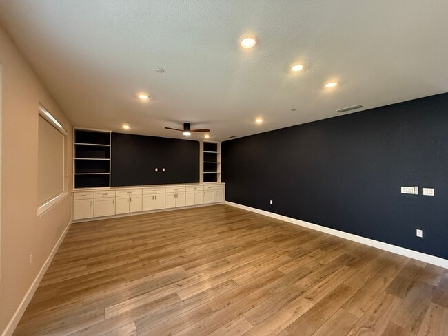 Building Photo - Newer Home in Tthe Northlake Community