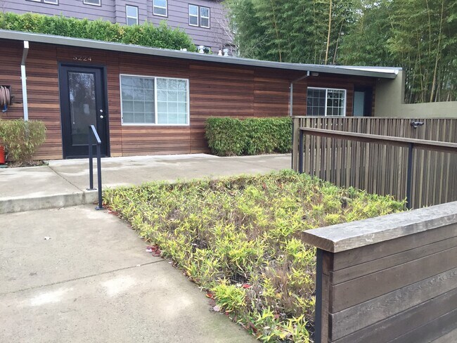 Building Photo - 5224 Northeast Couch Street