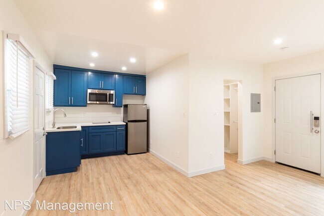 Foto del edificio - 1 br, 1 bath Apartment - 1208 Daisy Avenue...