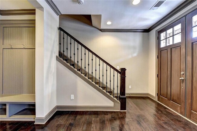 Building Photo - 1440 Druid Manor Blvd