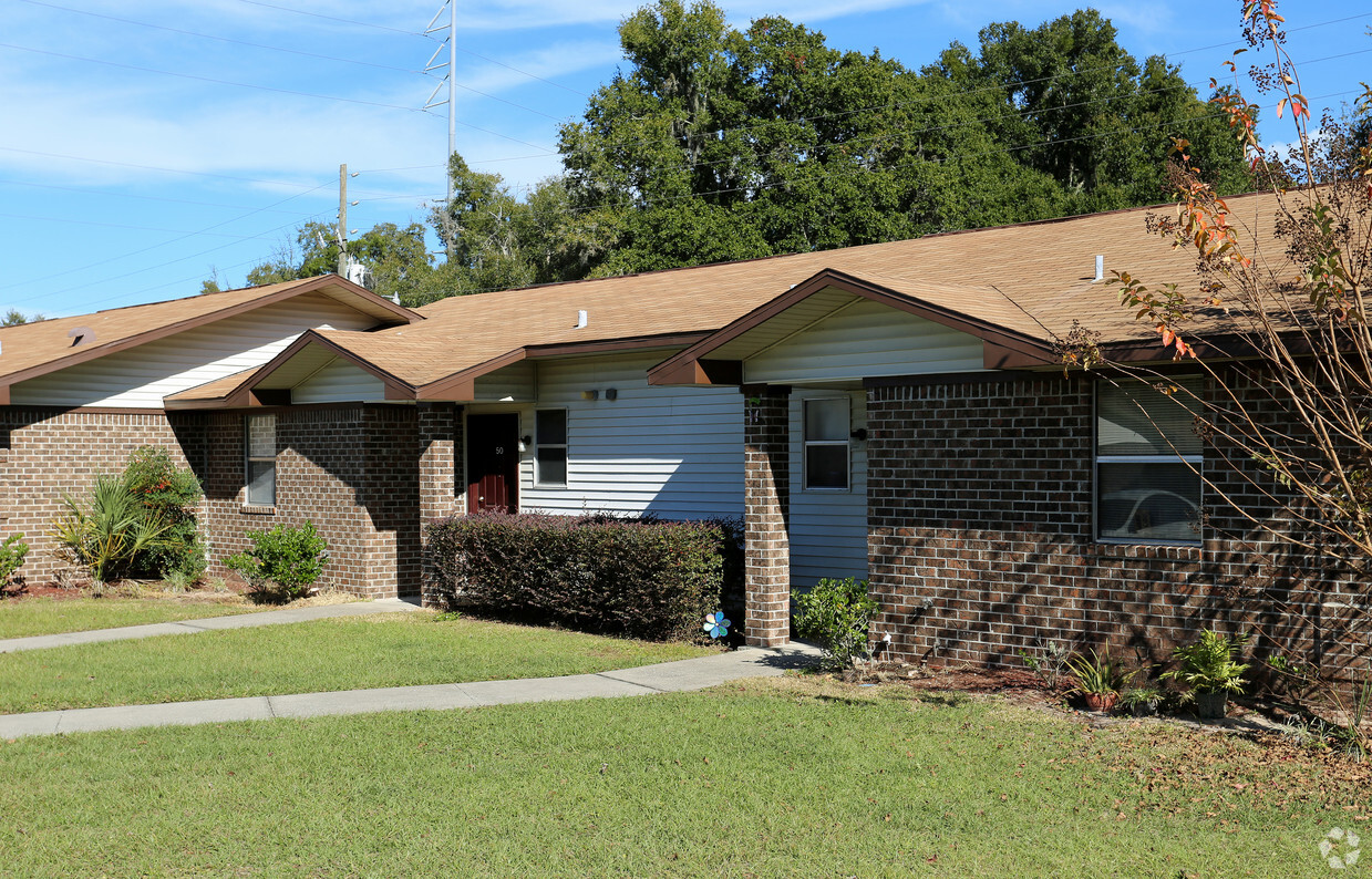 Building Photo - Palm Brook