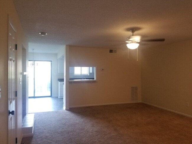 Foto del edificio - 1604 S Taylor St