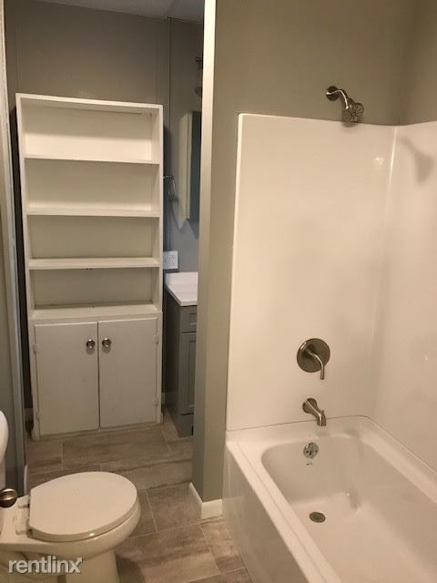 Foto del edificio - 1 br, 1 bath  - 740 Chemung St Apt 2 apt. # 2