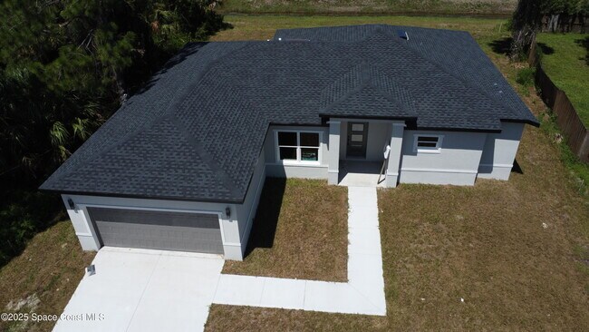 Building Photo - 2862 Pomello Ave SW