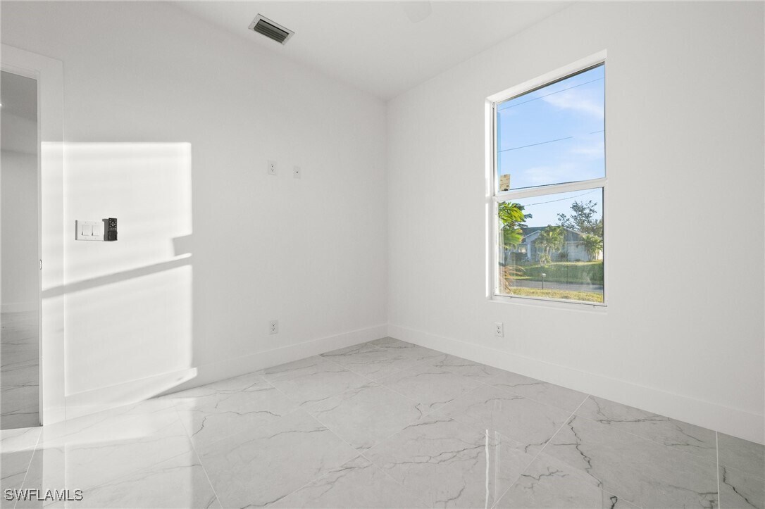 Foto del edificio - 2037 NW 3rd St