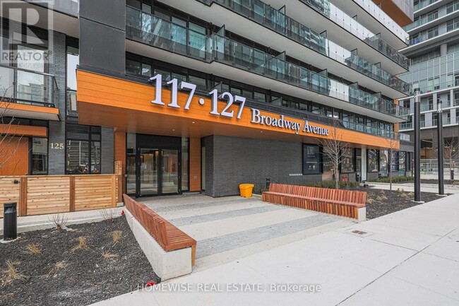 Photo du bâtiment - 117-1117 Broadway Ave