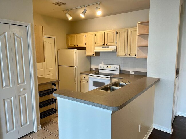 Building Photo - 2651 Maitland Crossing Way