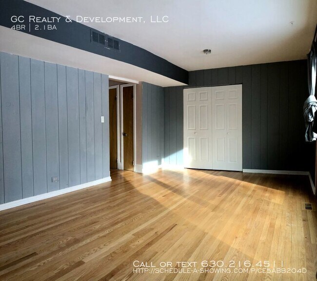 Building Photo - 207 W Emerson St