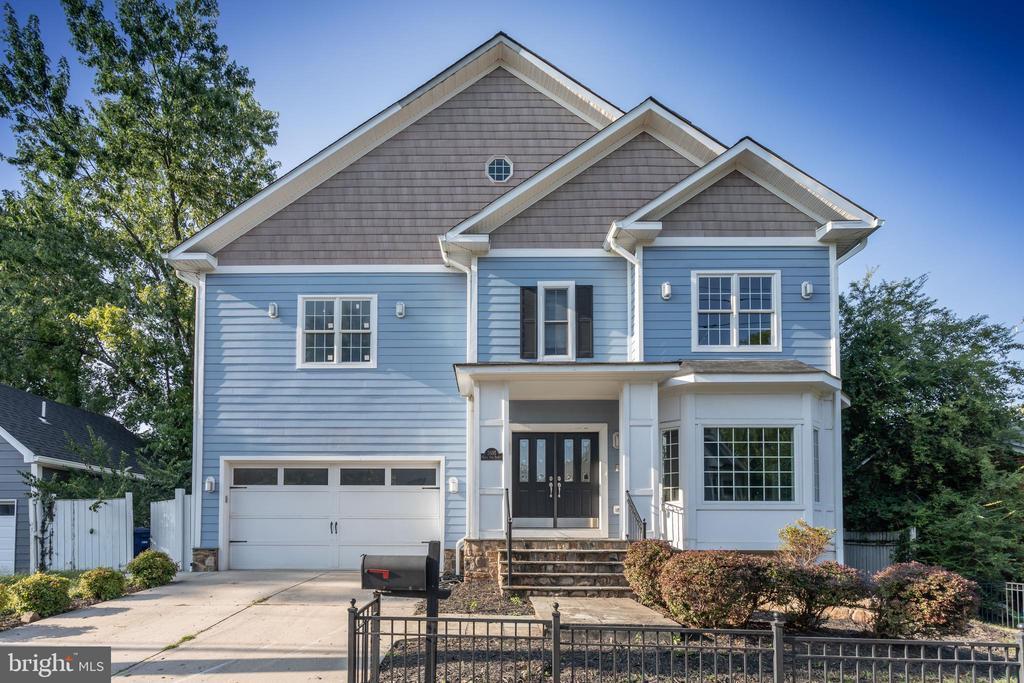 Foto principal - 3605 17th St N