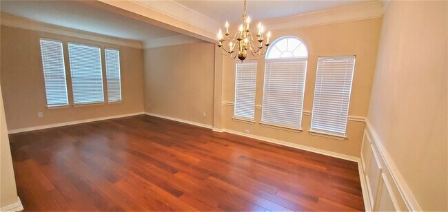 Building Photo - 8604 Lancome Dr